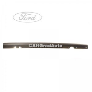 Acoperire bara spate centru gri Ford Transit (2000-2006) 2.0 DI 86 HP oe 4658088