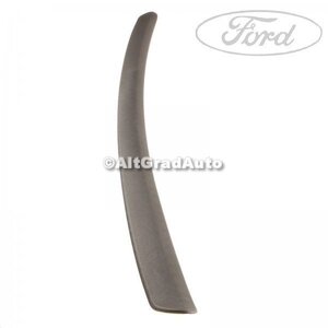 Bandou bara spate negru centru combi Ford Focus (1998-2004) 1.4 16V 75 HP oe 1108042