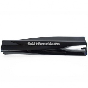 Bandou usa spate dreapta pillar black Ford Mustang Mach-E MACH-E (CGW) EV 286 HP oe 2635597