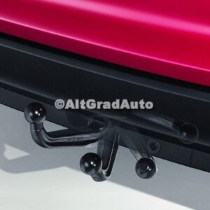 Carlig remorcare detasabil 5 usi hatchback retractabil Ford Focus (2011-2014) 1.0 EcoBoost 125 HP oe 1842553
