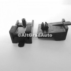 Clips prindere balama usa spate Ford Focus (1998-2004) 1.4 16V 75 HP oe 1097787