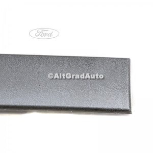 Ornament plafon dreapta 3/5 usi Ford focus 2 1.4