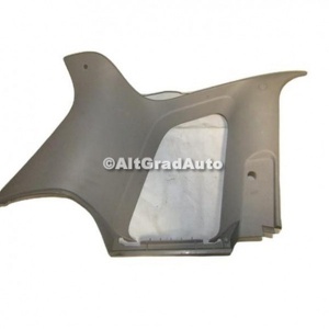 Ornament stalp C stanga Ford Fusion 1.25 75 HP oe 1376451