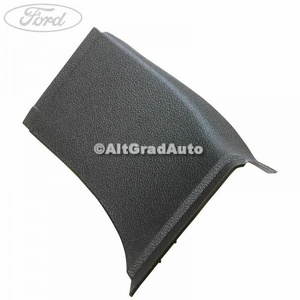 Ornament stanga panou spate hayon 3/5 usi Ford Focus (2004-2007) 1.4 80 HP oe 1349500