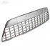 Grila bara fata argintie cu ornament cromat an 03/2007-10/2010 Ford Mondeo (2008-2014) 1.6 Ti 125 HP oe 1523864