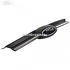 Grila radiator trend Ford Focus 3 2.0 TDCi 136 HP oe 2048467