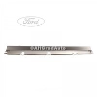 Scut intre bara fata si scut motor pana in an 04/2009 Ford Tourneo Connect 2002 1.8 Di